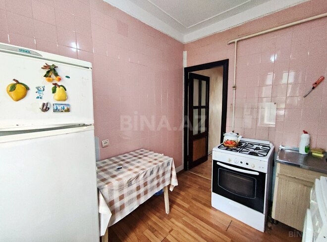 Satılır 3 otaqlı köhnə tikili 85 m², Qara Qarayev m., photo 11 from 16