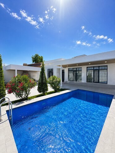 Satılır 4 otaqlı həyət evi/bağ evi 160 m², Şüvəlan q., photo 1 from 14