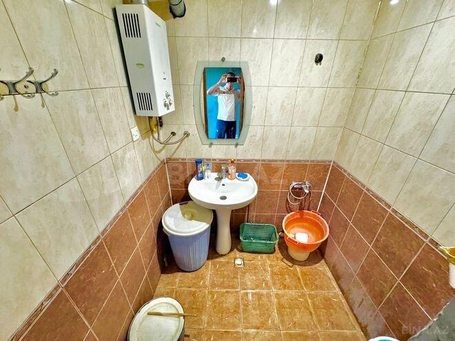 Satılır 4 otaqlı köhnə tikili 120 m², Qara Qarayev m., photo 15 from 22