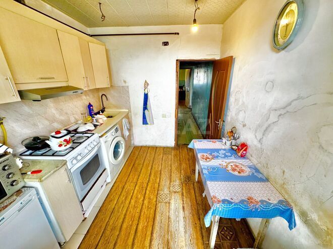 Satılır 4 otaqlı köhnə tikili 120 m², Qara Qarayev m., photo 16 from 22