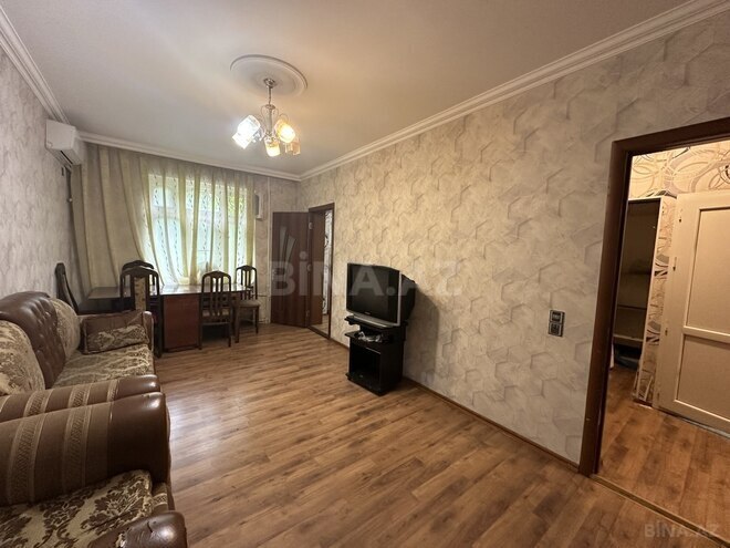 Satılır 3 otaqlı köhnə tikili 65 m², Əhmədli m., photo 1 from 12