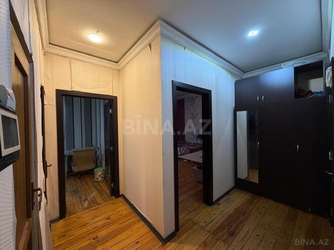 Продаётся 3-комн. вторичка 70 м², м. Нариман Нариманов, photo 15 from 17