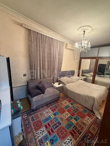 Продаётся 2-комн. вторичка 50 м², м. Кара Караев, photo 4 from 12