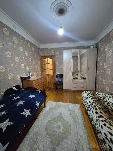 Satılır 4 otaqlı köhnə tikili 130 m², İnşaatçılar m., photo 4 from 20