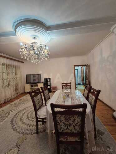 Satılır 4 otaqlı köhnə tikili 130 m², İnşaatçılar m., photo 1 from 20