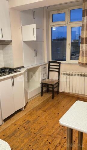 Сдаётся 2-комн. вторичка 65 м², м. Ази Асланов, photo 1 from 7