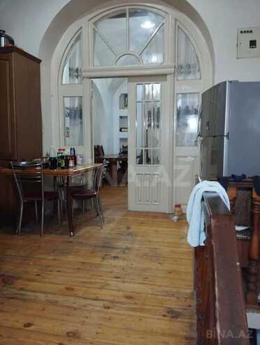 Satılır 2 otaqlı köhnə tikili 64 m², 28 May m., photo 15 from 22