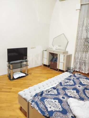 Satılır 2 otaqlı köhnə tikili 64 m², 28 May m., photo 9 from 22