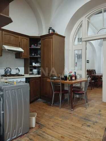 Satılır 2 otaqlı köhnə tikili 64 m², 28 May m., photo 16 from 22