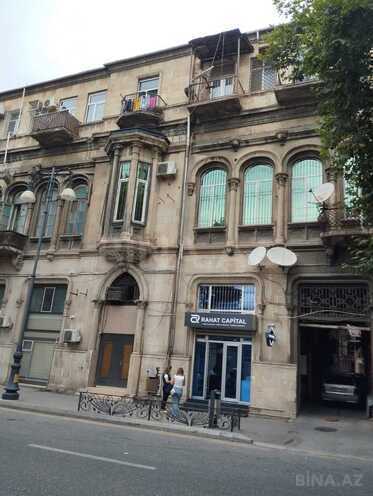 Satılır 2 otaqlı köhnə tikili 64 m², 28 May m., photo 20 from 22