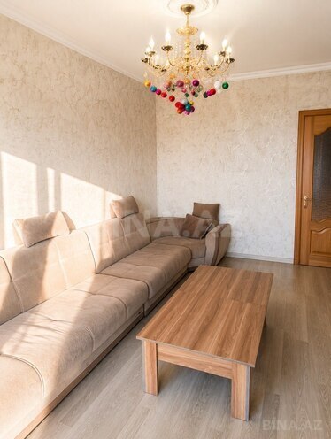 Продаётся 2-комн. вторичка 65 м², м. Ази Асланов, photo 7 from 13