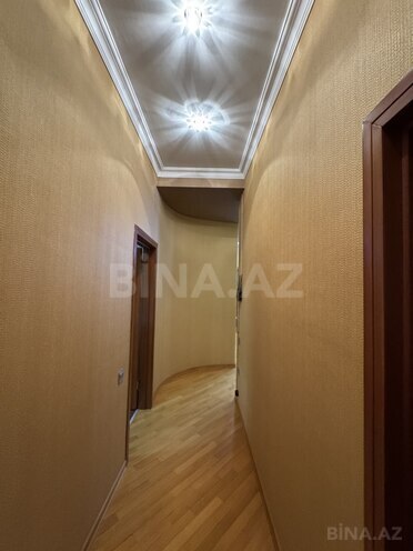 Сдаётся 3-комн. новостройка 130 м², м. Низами, photo 20 from 24