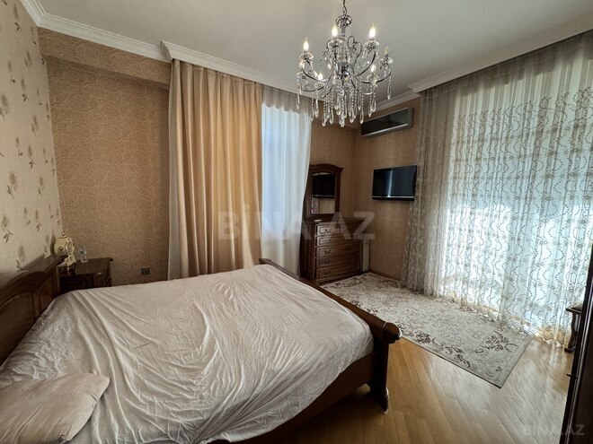 Сдаётся 3-комн. новостройка 130 м², м. Низами, photo 22 from 24