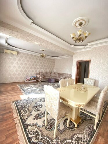 Сдаётся 2-комн. новостройка 90 м², м. 8 ноября, photo 1 from 13