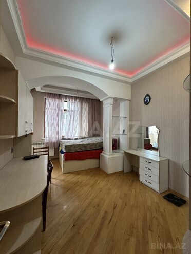 Продаётся 4-комн. новостройка 221 м², м. Элмляр Академиясы, photo 7 from 17