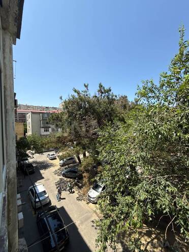 Satılır 3 otaqlı köhnə tikili 60 m², İnşaatçılar m., photo 9 from 14