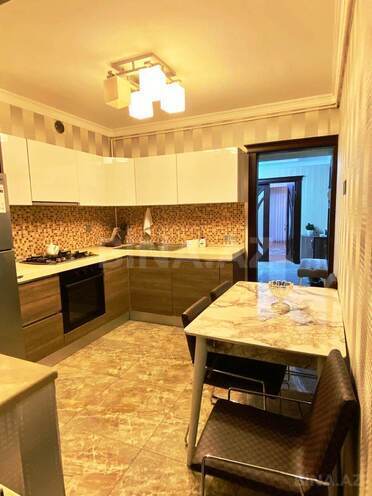 Satılır 4 otaqlı köhnə tikili 100 m², Elmlər Akademiyası m., photo 13 from 17