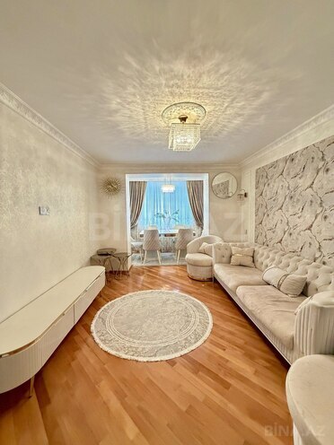 Satılır 3 otaqlı köhnə tikili 80 m², İnşaatçılar m., photo 3 from 25