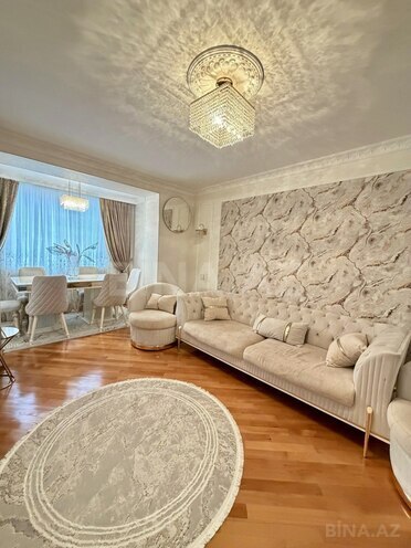 Satılır 3 otaqlı köhnə tikili 80 m², İnşaatçılar m., photo 1 from 25