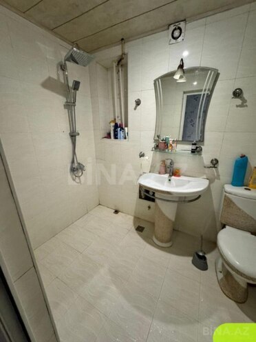 Satılır 2 otaqlı köhnə tikili 61 m², 28 May m., photo 12 from 15