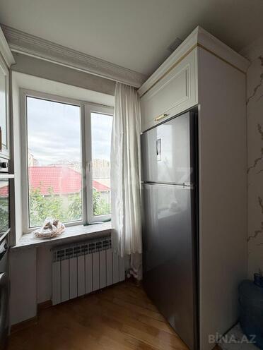 Satılır 3 otaqlı köhnə tikili 80 m², İnşaatçılar m., photo 17 from 19