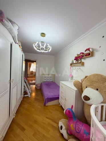 Satılır 3 otaqlı köhnə tikili 75 m², İnşaatçılar m., photo 15 from 25