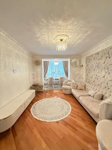 Satılır 3 otaqlı köhnə tikili 75 m², İnşaatçılar m., photo 3 from 25