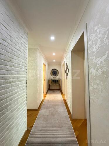 Satılır 3 otaqlı köhnə tikili 75 m², İnşaatçılar m., photo 8 from 25