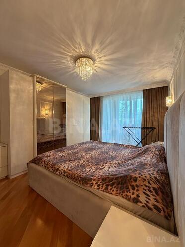 Satılır 3 otaqlı köhnə tikili 75 m², İnşaatçılar m., photo 11 from 25
