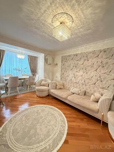 Satılır 3 otaqlı köhnə tikili 75 m², İnşaatçılar m., photo 4 from 25