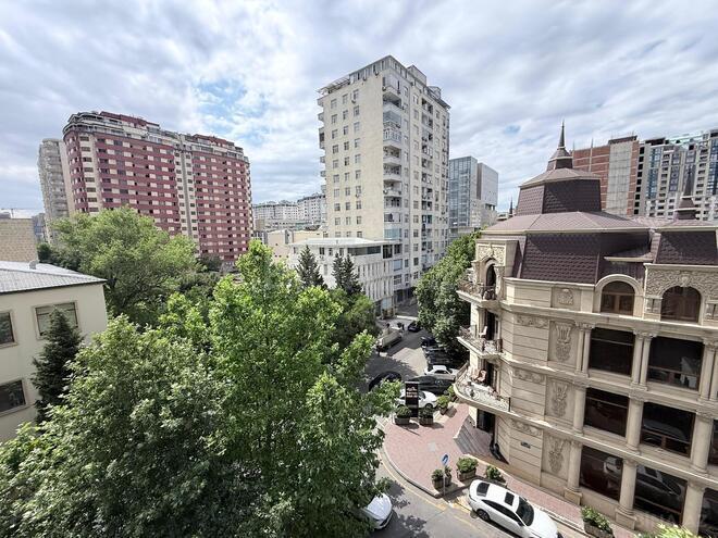 Продаётся 3-комн. новостройка 130 м², Насиминский  р., photo 3 from 29