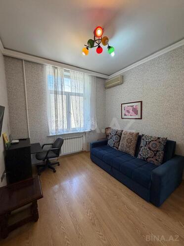 Сдаётся 3-комн. вторичка 85 м², Насиминский  р., photo 6 from 10