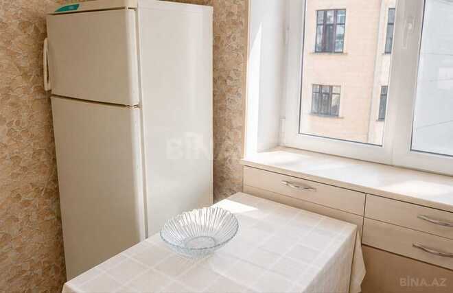 Satılır 2 otaqlı köhnə tikili 60 m², Nərimanov r., photo 8 from 13