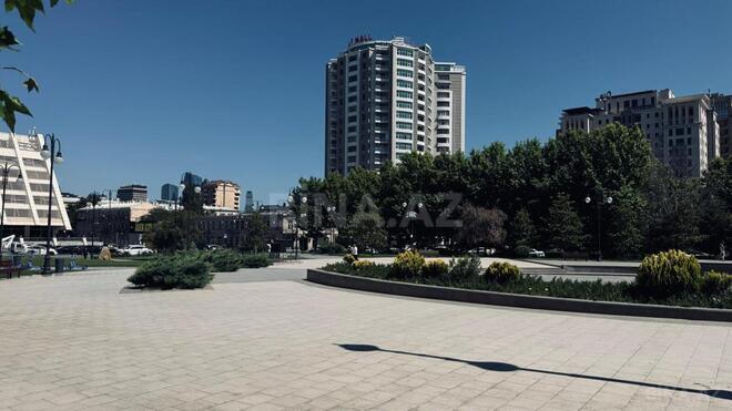 Satılır 4 otaqlı yeni tikili 230 m², 28 May m., photo 23 from 31