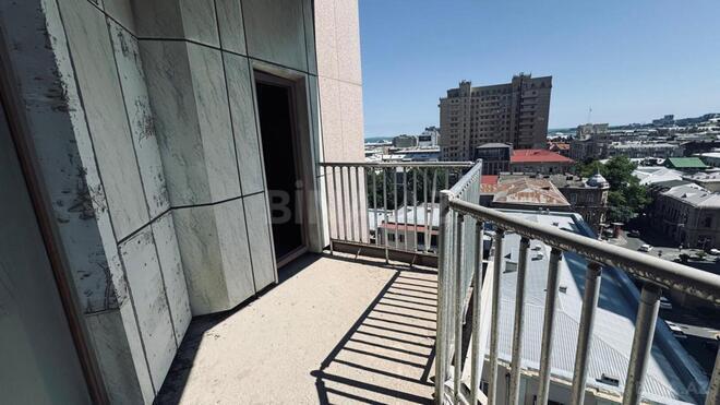Satılır 4 otaqlı yeni tikili 230 m², 28 May m., photo 21 from 31