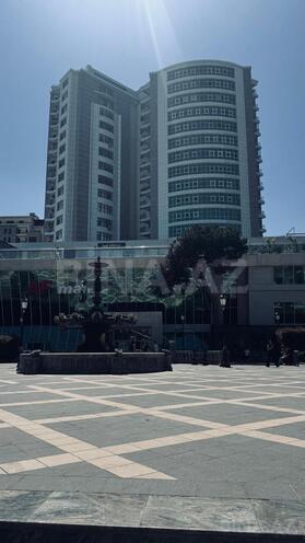 Satılır 4 otaqlı yeni tikili 230 m², 28 May m., photo 1 from 31