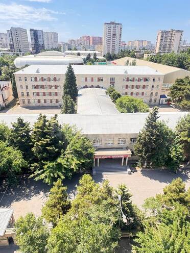 Сдаётся 3-комн. вторичка 65 м², м. Азадлыг проспекти, photo 1 from 16