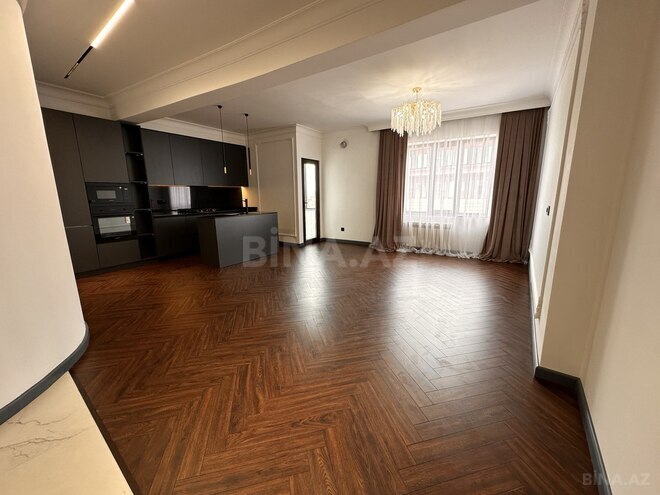 Продаётся 3-комн. новостройка 142 м², Насиминский  р., photo 1 from 14