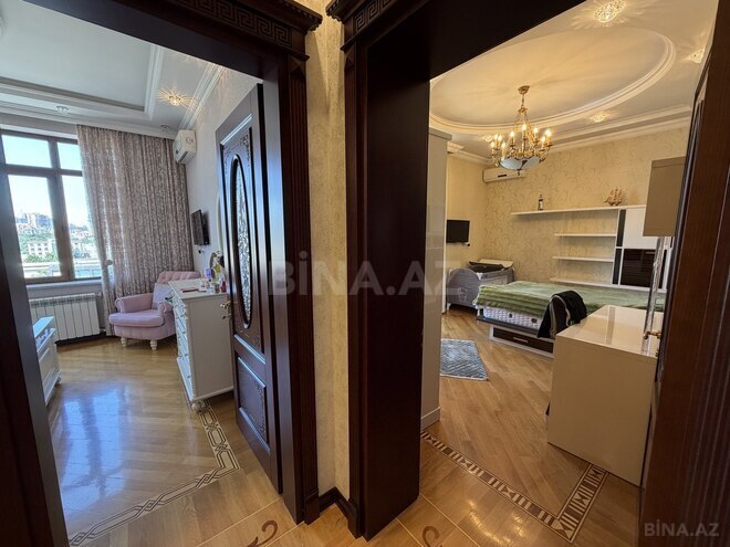 Продаётся 4-комн. новостройка 185 м², м. Низами, photo 14 from 27