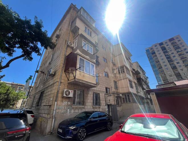 Продаётся 3-комн. вторичка 70 м², м. Элмляр Академиясы, photo 24 from 25