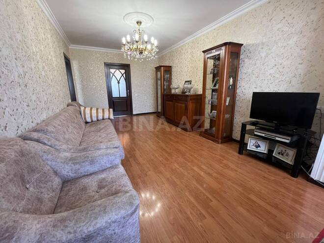 Продаётся 3-комн. вторичка 70 м², м. Элмляр Академиясы, photo 1 from 25