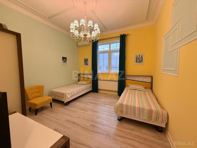 Satılır 5 otaqlı həyət evi/bağ evi 300 m², Şüvəlan q., photo 31 from 32