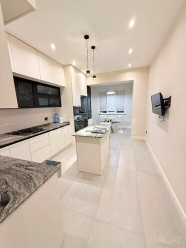 Продаётся 3-комн. новостройка 135 м², м. 8 ноября, photo 7 from 13