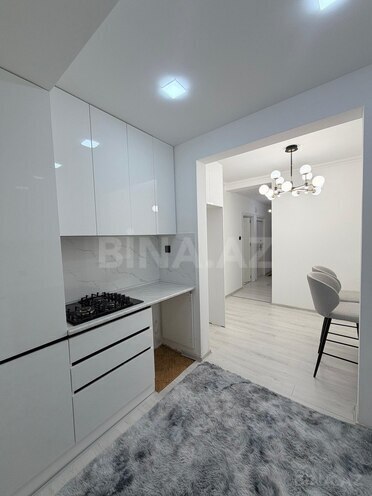 Продаётся 2-комн. вторичка 65 м², м. Ази Асланов, photo 9 from 17