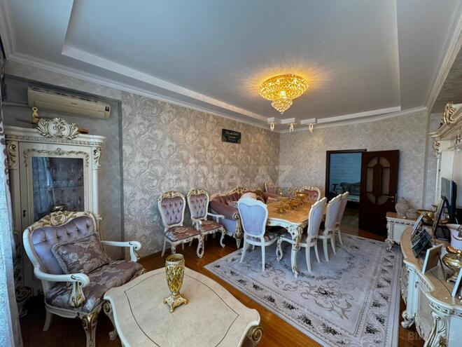 Продаётся 3-комн. новостройка 122 м², м. Кара Караев, photo 1 from 21