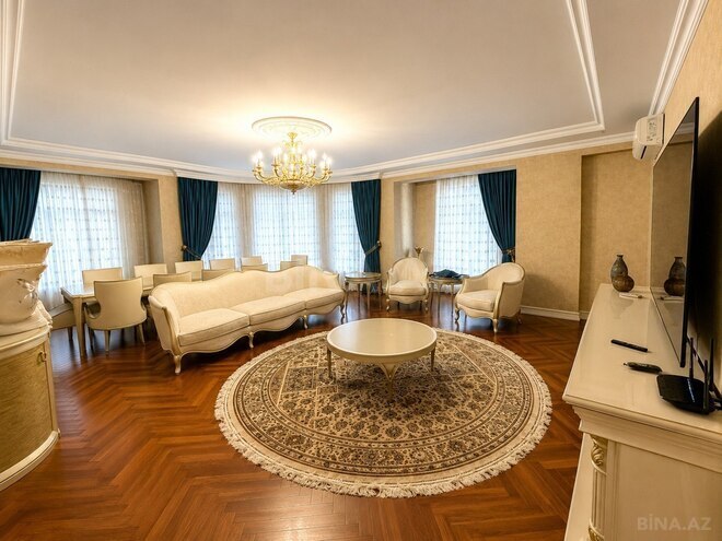 Продаётся 4-комн. новостройка 210 м², м. 28 мая, photo 1 from 11