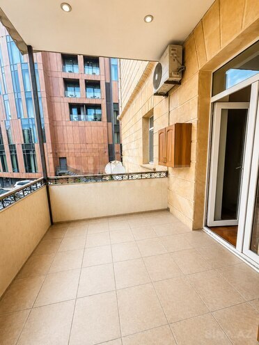 Satılır 2 otaqlı köhnə tikili 78 m², 28 May m., photo 7 from 19