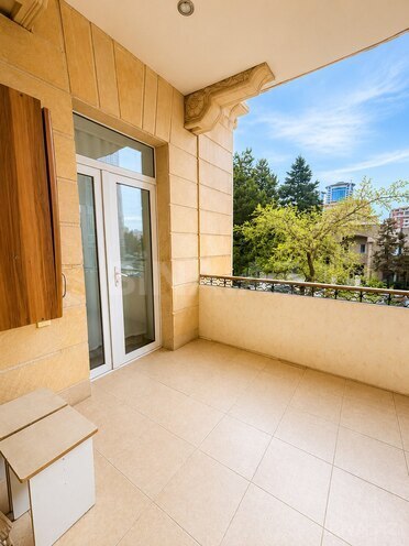 Satılır 2 otaqlı köhnə tikili 78 m², 28 May m., photo 9 from 19
