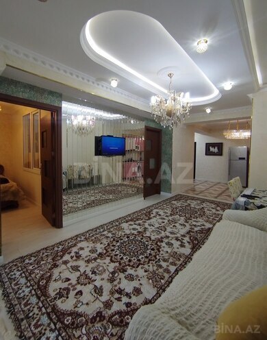 Сдаётся 2-комн. новостройка 65 м², м. Иншаатчылар, photo 1 from 13