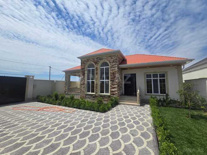 Satılır 4 otaqlı həyət evi/bağ evi 140 m², Binə q., photo 1 from 10